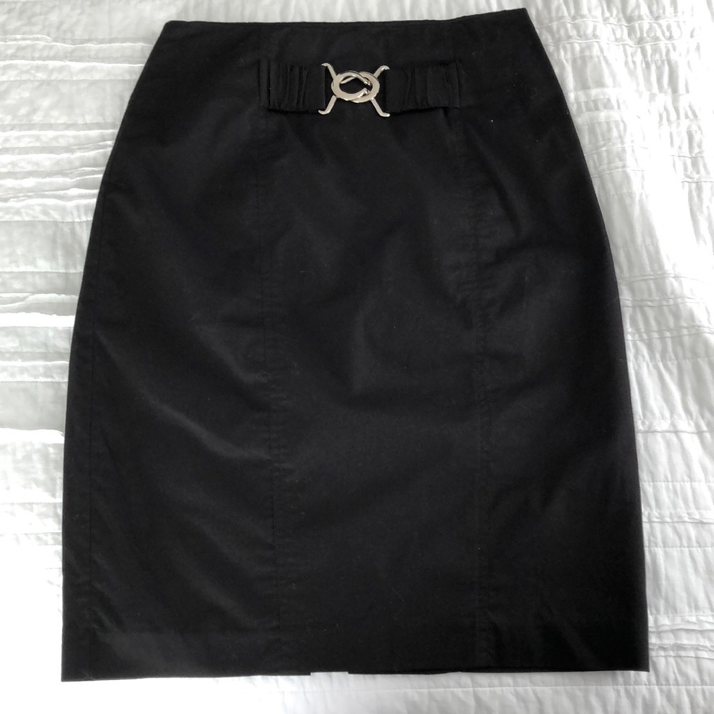 High waist pencil skirt with buckle